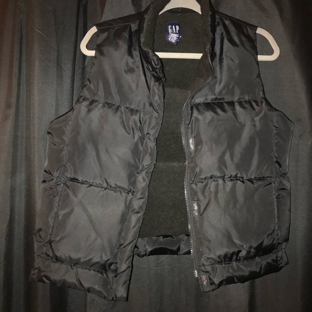 black GAP puffer vest